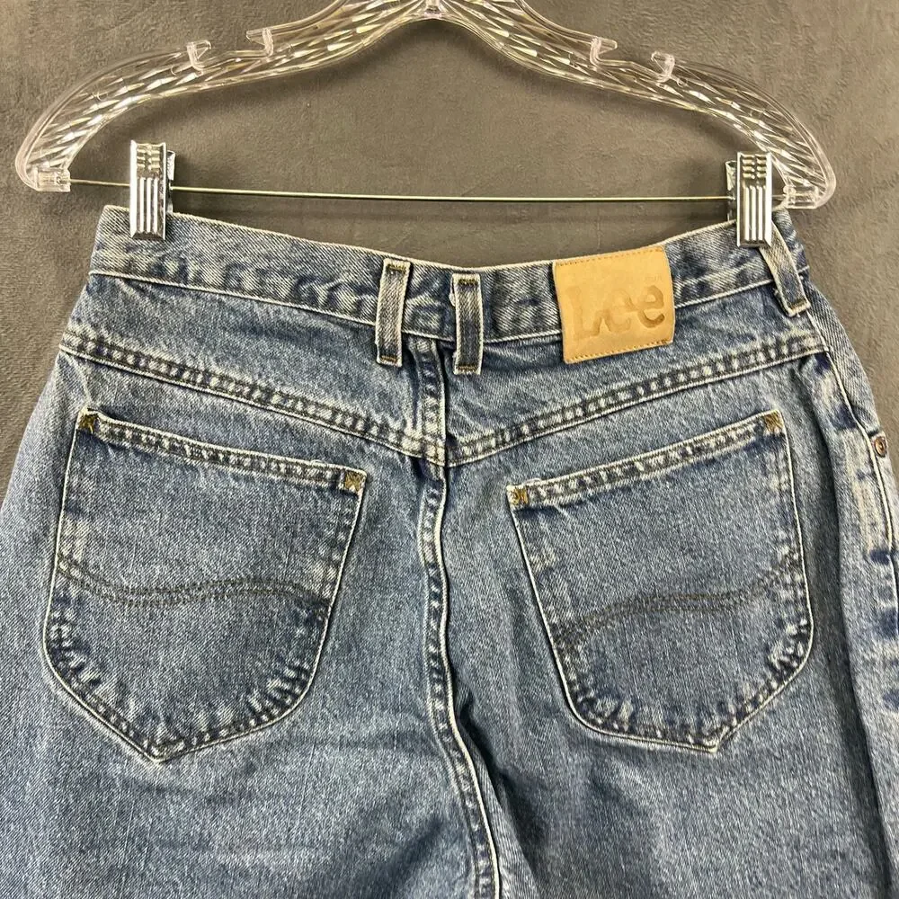 Vintage Lee Jeans 12 Medium Straight Leg Mom Jeans Medium Light Wash High Rise